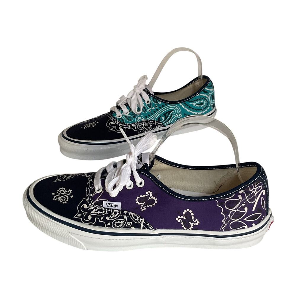Vans Rare Authentic Bedwin Heartbreakers Bandana Sneakers Size 10.5 NWOT